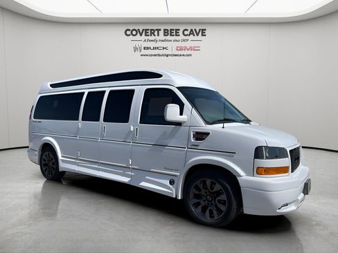 New 2025 GMC Savana 2500 Extended w/ Driver Convenience Package image 1