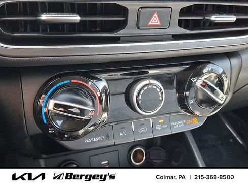 Used 2023 Hyundai Kona SEL image 16