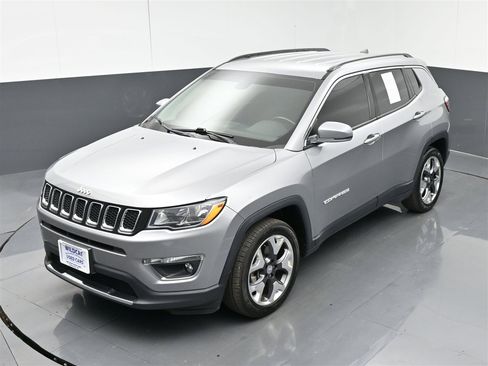 Used 2020 Jeep Compass Limited image 21