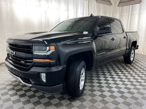 Used 2018 Chevrolet Silverado 1500 LT w/ All Star Edition AWD/4WD image 13
