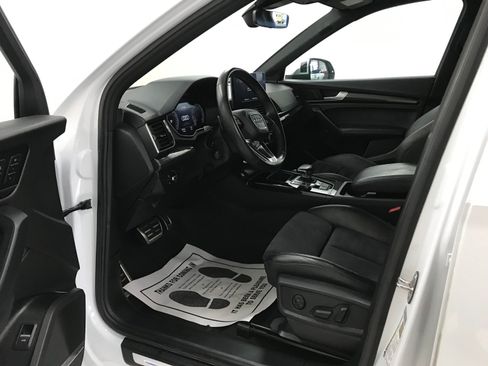 Used 2023 Audi SQ5 Premium Plus w/ Premium Plus Package AWD/4WD image 9