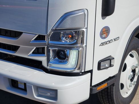 New 2024 Chevrolet Low Cab Forward 4500XD image 14