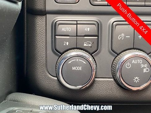 Used 2025 Chevrolet Tahoe LT AWD/4WD image 23