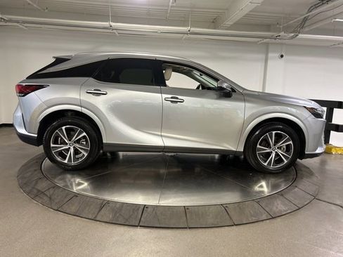 Used 2023 Lexus RX 350h w/ Accessory Package (2T) AWD/4WD image 8