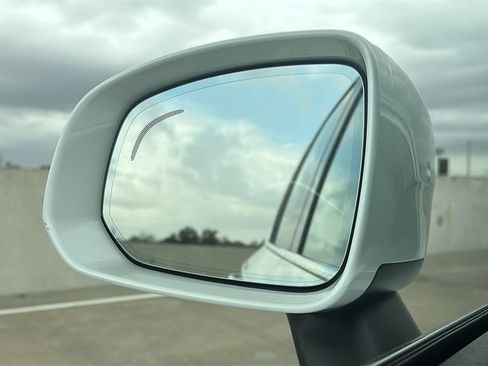 Used 2018 Volvo XC90 T6 Momentum w/ Convenience Package image 19