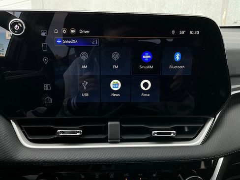 Used 2025 Chevrolet Equinox LT image 29