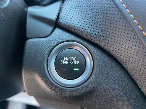 Used 2023 Chevrolet Equinox Premier image 20