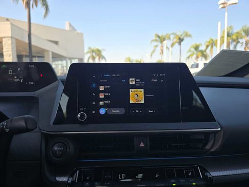 Used 2025 Toyota Prius XLE FWD image 26