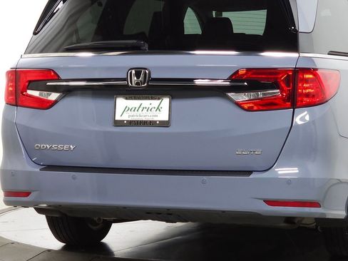 Used 2024 Honda Odyssey Elite image 12