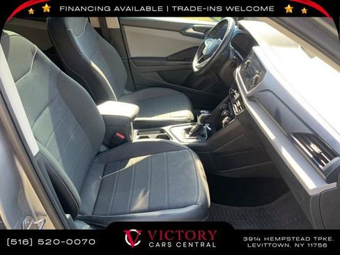 Used 2023 Volkswagen Taos SE image 20