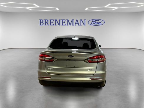 Used 2020 Ford Fusion SE w/ Equipment Group 151A image 6