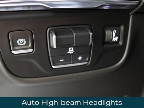 Used 2021 Cadillac Escalade Sport Platinum w/ LPO, ONYX Package AWD/4WD image 28
