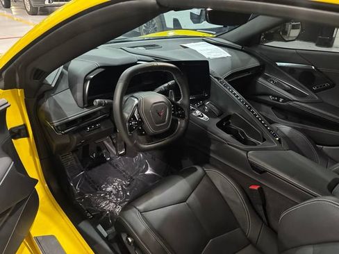 Used 2025 Chevrolet Corvette Stingray Preferred Cpe w/ Z51 Performance Package RWD image 11