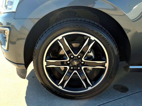 Used 2019 Ford Expedition Limited w/ Texas Edition Package image 27