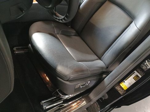 Used 2010 Rolls-Royce Ghost RWD image 16
