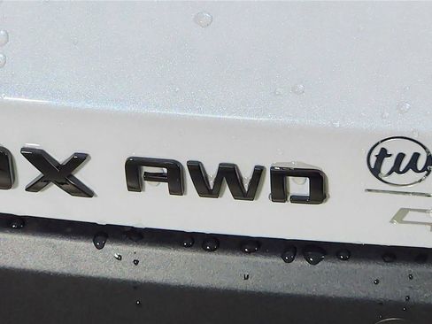 New 2026 Chevrolet Equinox ACTIV w/ Convenience Package III image 35