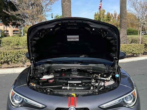 Used 2020 Alfa Romeo Stelvio Ti w/ Nero Edizione image 25