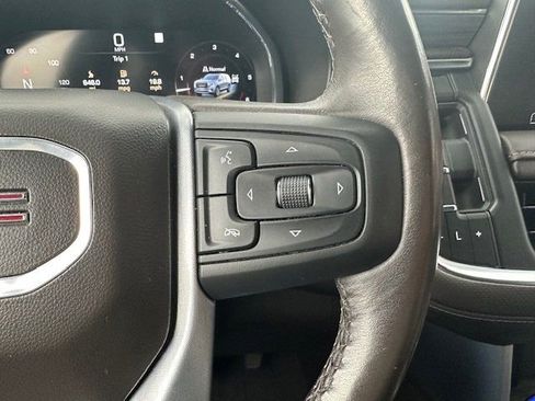 Used 2022 GMC Yukon XL SLT w/ SLT Premium Package AWD/4WD image 14