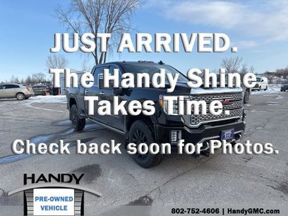 Used 2022 GMC Sierra 2500 Denali w/ Denali Black Diamond Edition