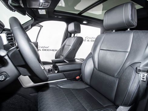 Used 2024 Toyota Sequoia Platinum image 14