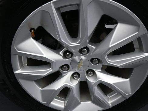 Used 2022 Chevrolet Silverado 1500 Custom image 45