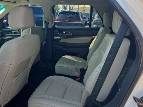 Used 2016 Ford Explorer Platinum AWD/4WD image 15