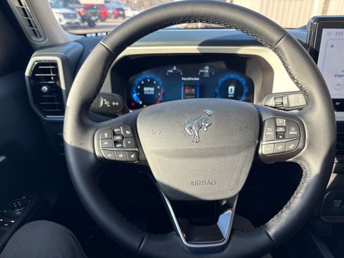 New 2025 Ford Bronco Sport Heritage w/ Convenience Package image 14