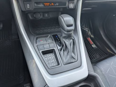 Used 2021 Toyota RAV4 XLE FWD image 26