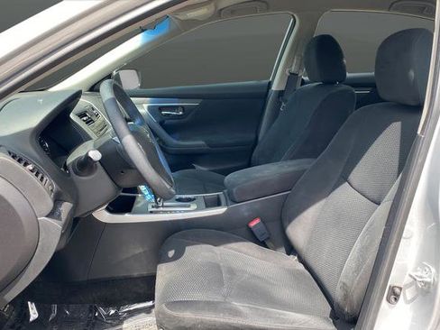 Used 2015 Nissan Altima 2.5 S w/ Sport Value Package FWD image 9