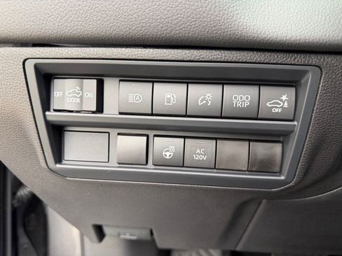 New 2026 Toyota Tundra Limited AWD/4WD image 16