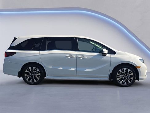 New 2026 Honda Odyssey Elite image 6