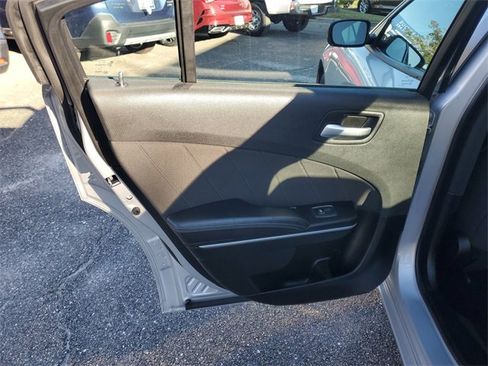 Used 2023 Dodge Charger SXT image 28