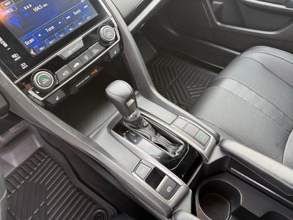 Used 2017 Honda Civic EX-L image 21