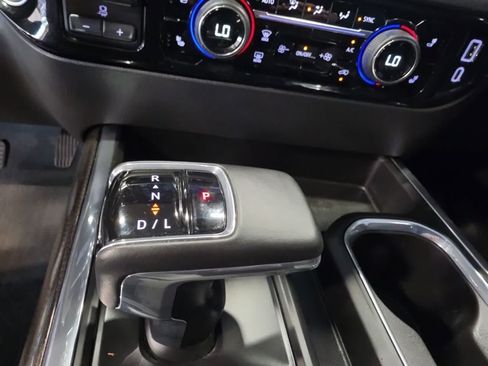 Used 2025 Chevrolet Silverado 1500 LT Trail Boss w/ LPO, Dark Essentials Package AWD/4WD image 23