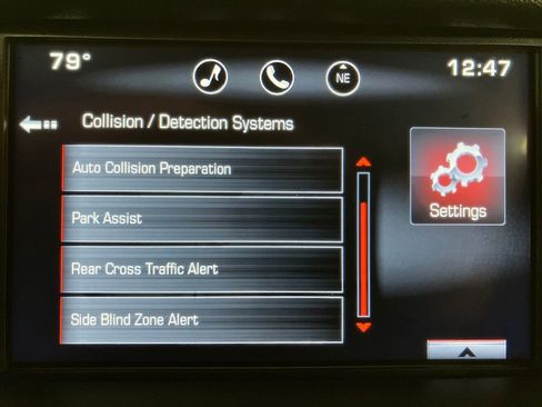 Used 2015 GMC Yukon XL Denali w/ Premium Package image 37