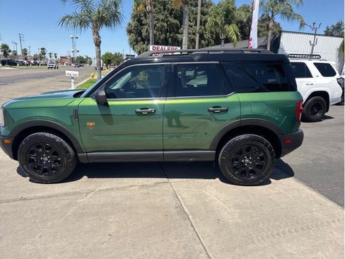 Used 2025 Ford Bronco Sport Badlands AWD/4WD image 8
