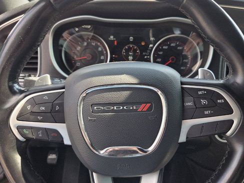 Used 2016 Dodge Charger R/T RWD image 10