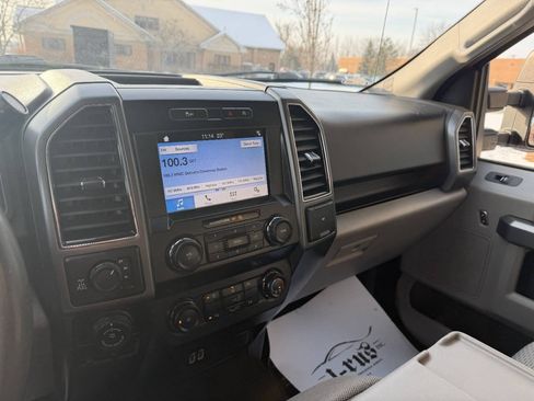 Used 2019 Ford F150 XLT w/ Max Trailer Tow Package image 15