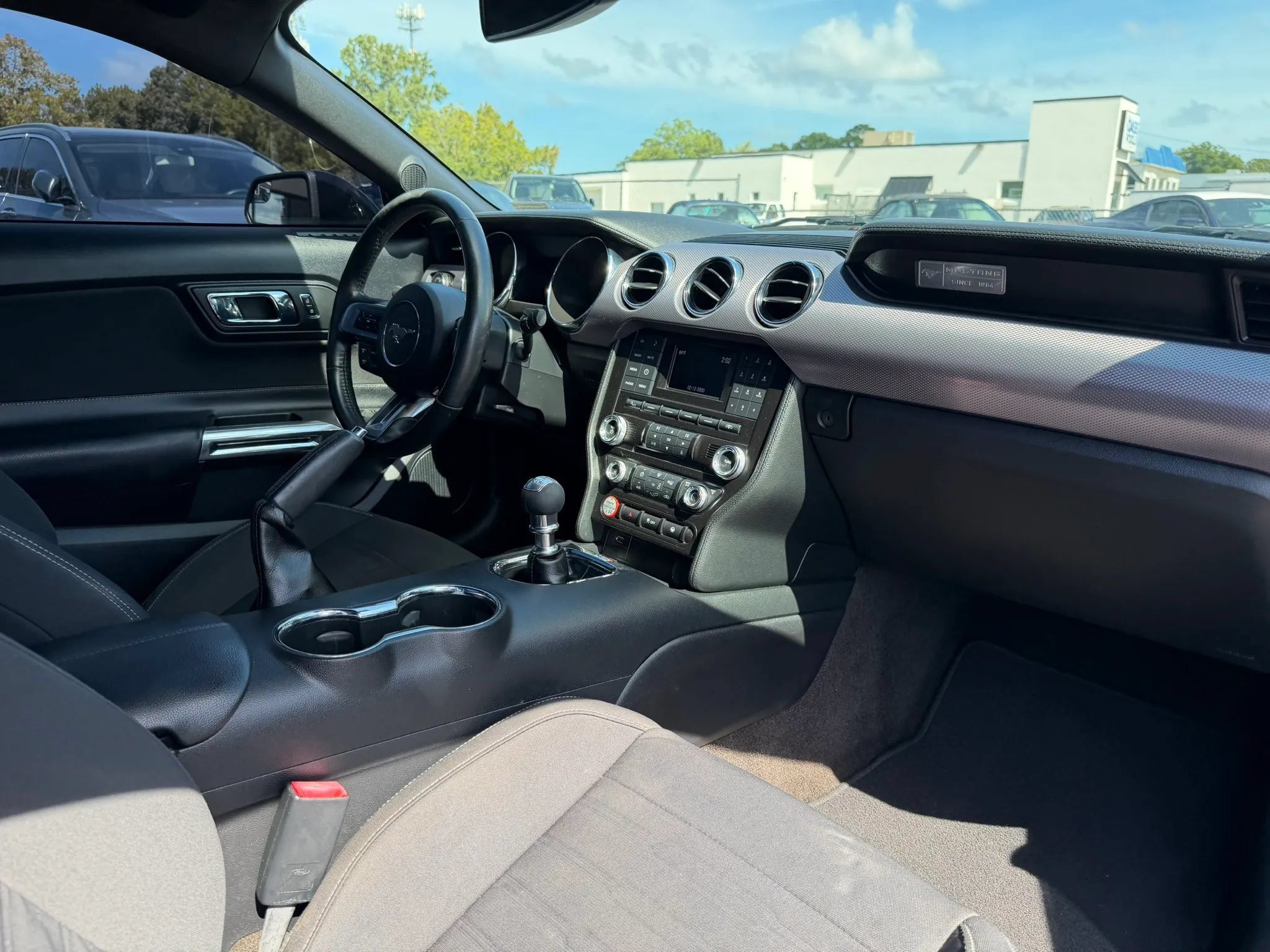 Used 2015 Ford Mustang GT RWD image 19