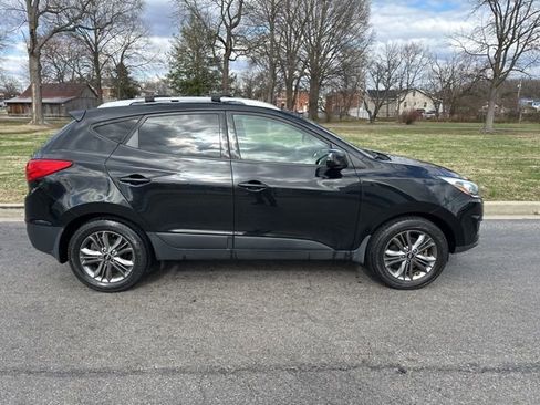 Used 2015 Hyundai Tucson SE image 8