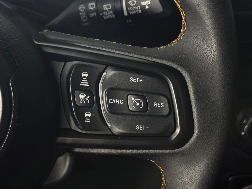 Used 2024 Jeep Wrangler Unlimited AWD/4WD image 21