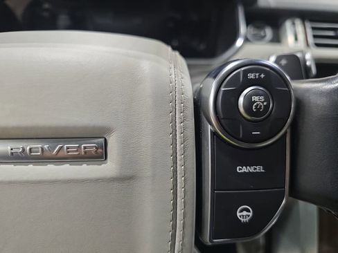Used 2016 Land Rover Range Rover HSE image 19