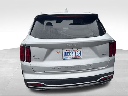 Certified 2022 Kia Sorento SX Prestige image 3