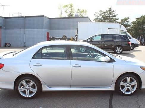 Used 2013 Toyota Corolla S w/ Premium Pkg FWD image 40