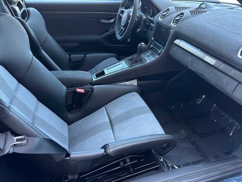 Certified 2024 Porsche 718 Cayman GT4 RS image 13