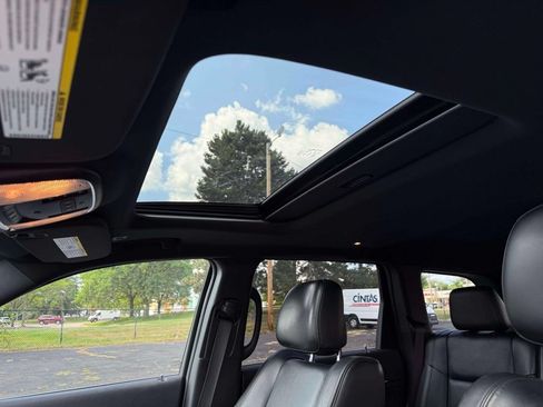 Used 2019 Jeep Grand Cherokee Limited w/ Trailer Tow Group IV AWD/4WD image 16