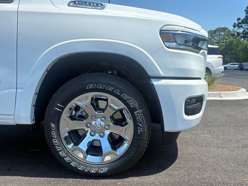 New 2026 RAM 1500 4x4 Crew Cab image 22