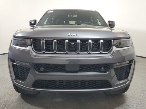 New 2026 Jeep Grand Cherokee L Limited w/ Luxury Tech Group II RWD image 2