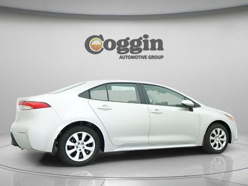 Used 2026 Toyota Corolla LE FWD image 20