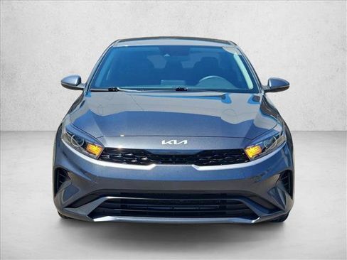 Used 2024 Kia Forte LXS w/ LXS Technology Package FWD image 3